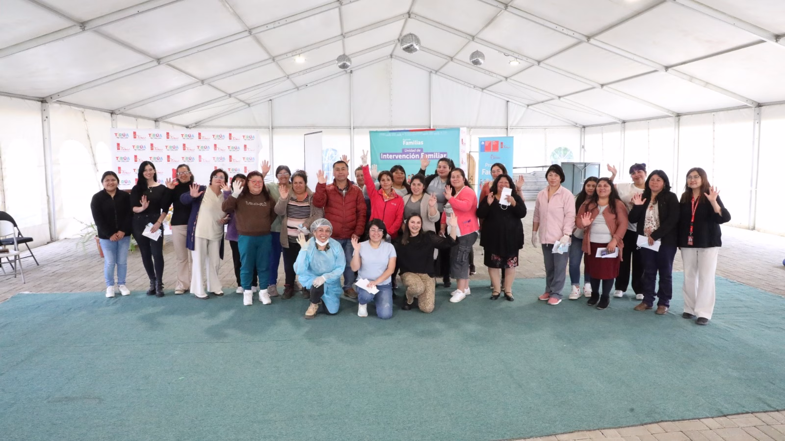 La importancia de desconectar para conectar: Programa Familias realizó taller de Salud Mental y Autocuidado