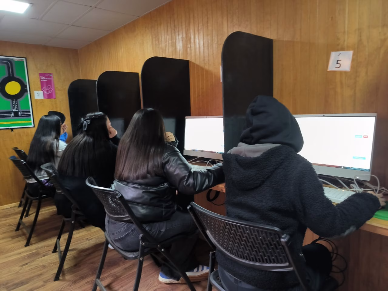 Departamento de tránsito te ayuda: descarga el nuevo manual del conductor 2025