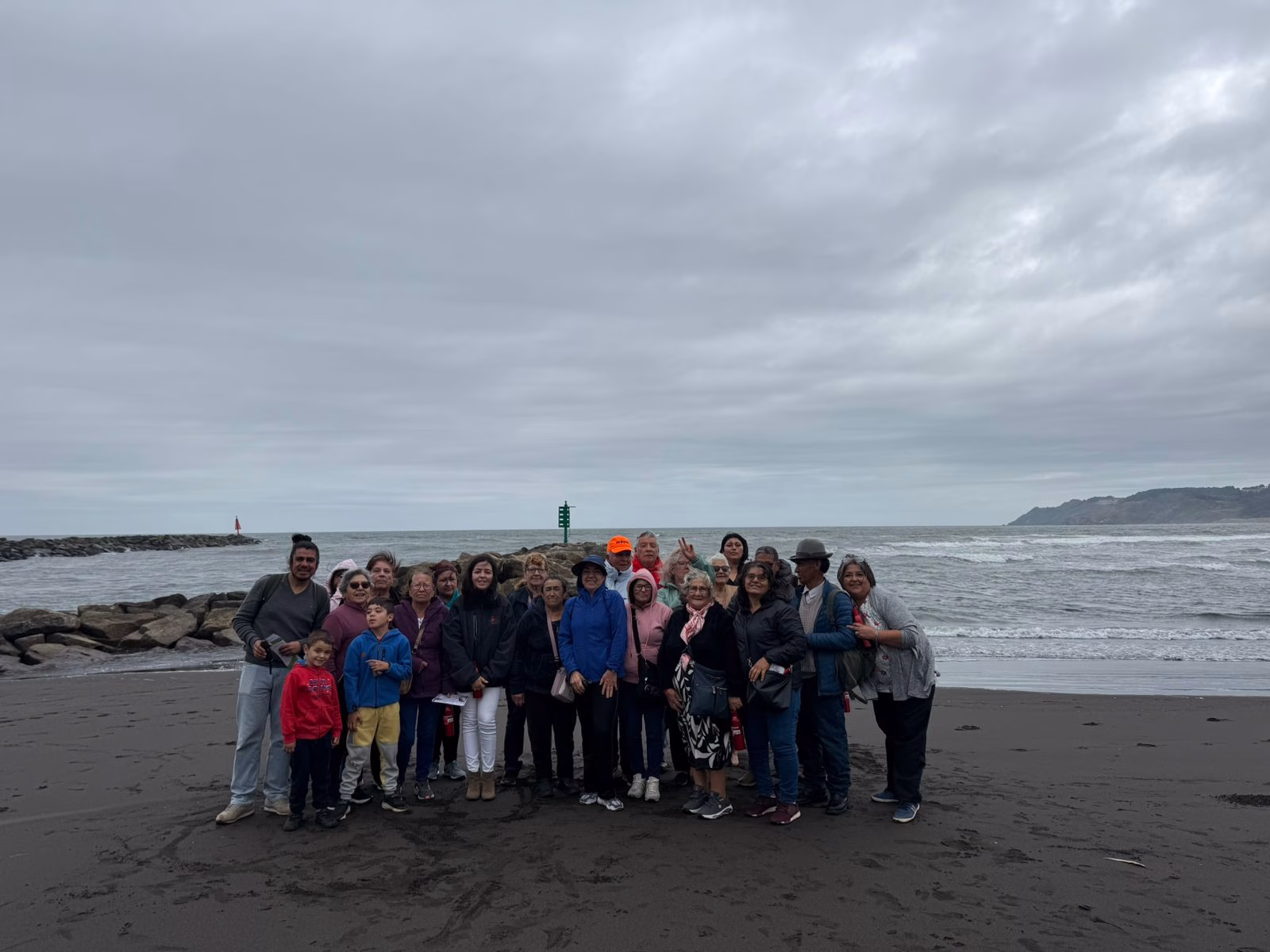 Día Mundial de los Humedales: usuarios del Centro Diurno disfrutaron de una caminata educativa para avistar aves