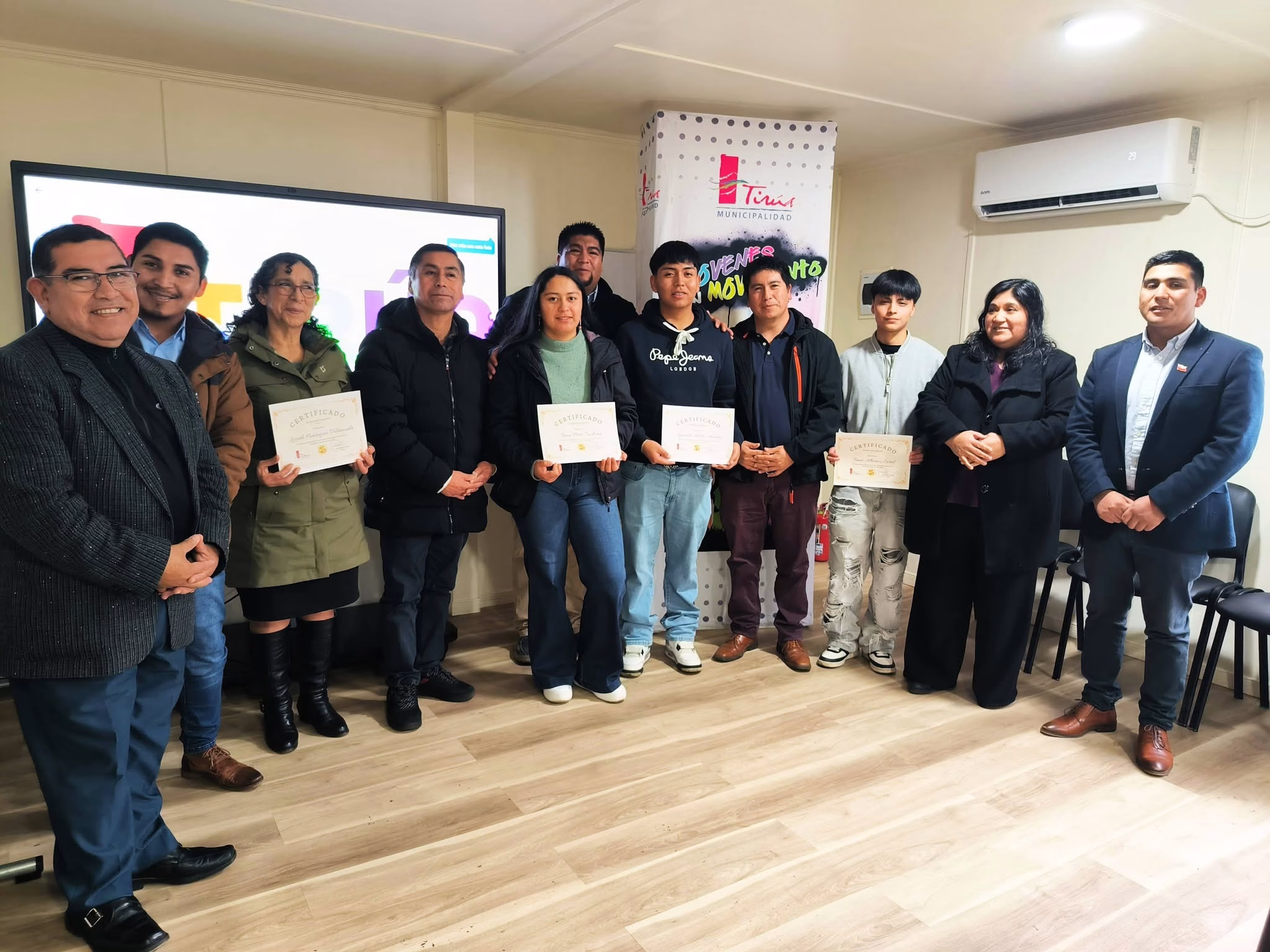 Apoyo a los estudiantes de Tirúa: entrega de la Beca de Excelencia Académica y Beca de Incentivo a la Enseñanza Superior