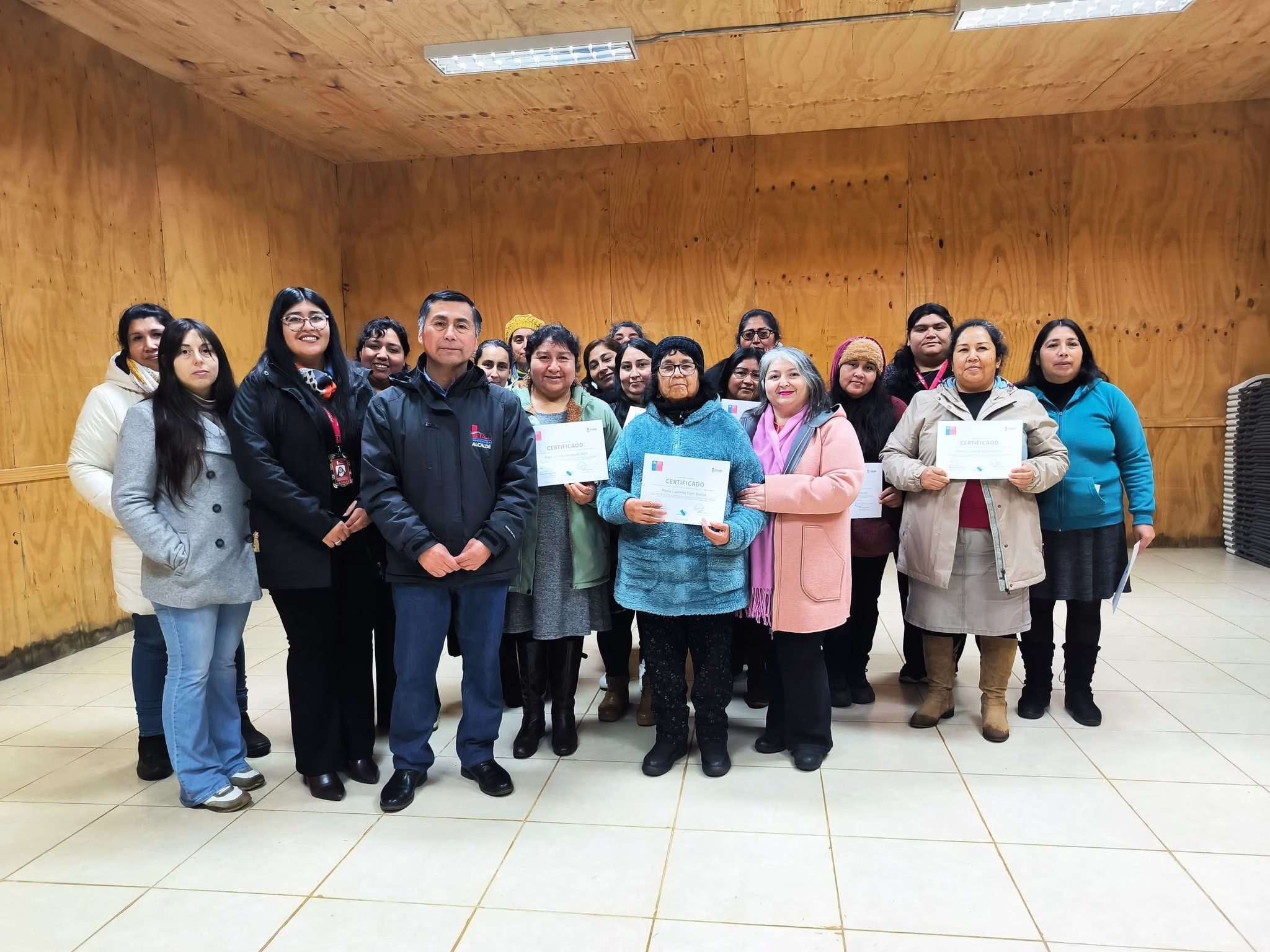 Nütram Intercultural en Curapaillaco promovió prevención de las violencias de género y el oficio de trabajo en fieltro humedo