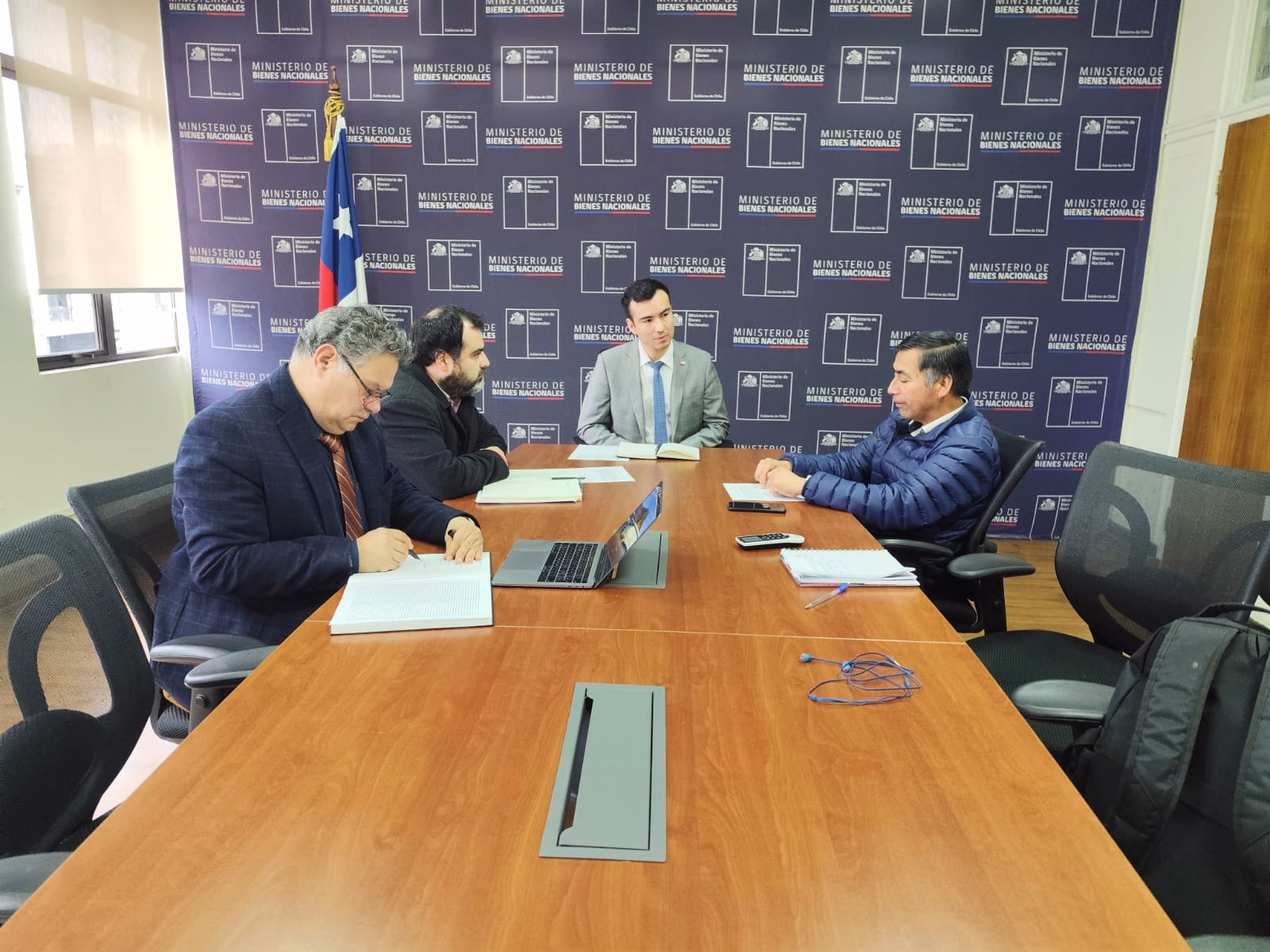 Alcalde José Linco sostuvo reuniones con autoridades de Gobierno para revisar y planificar iniciativas por Tirúa